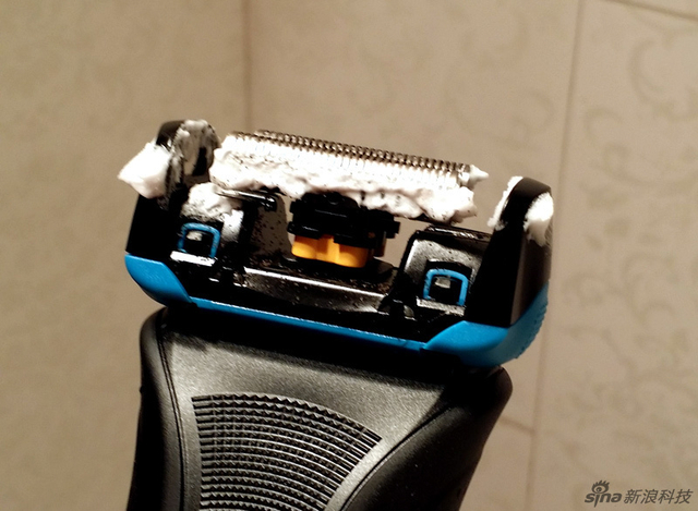 结合剃须泡沫使用体验