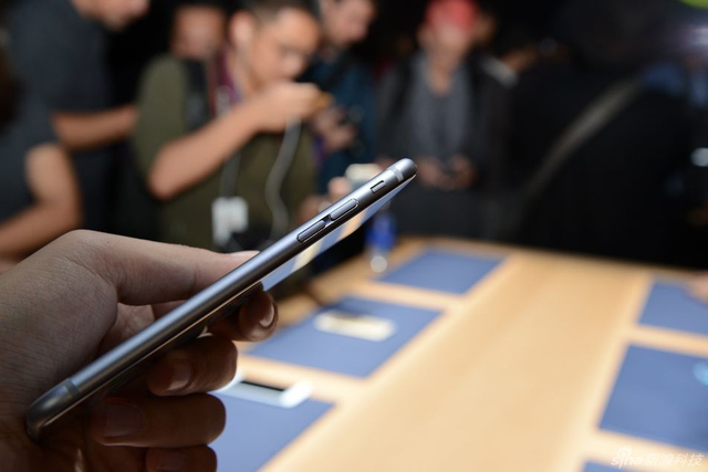 iPhone 6及iPhone 6 Plus现场实拍图集