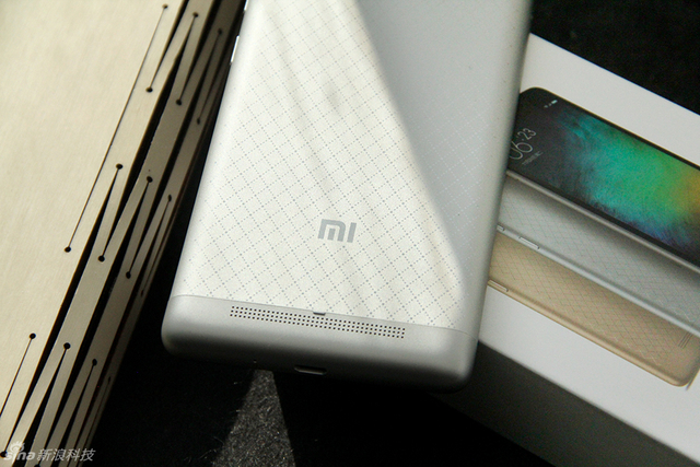 大电池+金属机身 红米手机3图赏