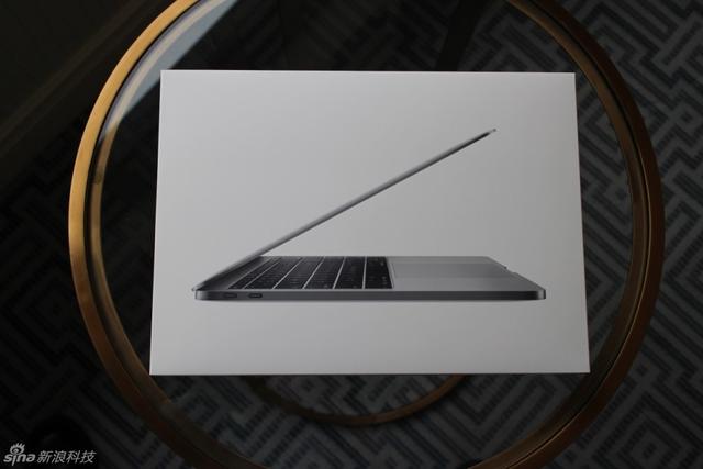 入门版新MacBook Pro首发评测：发布会配角的自我修养_手机新浪网