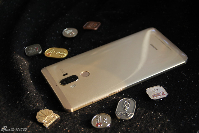 首发麒麟960芯片 HUAWEI Mate 9/9 Pro图赏