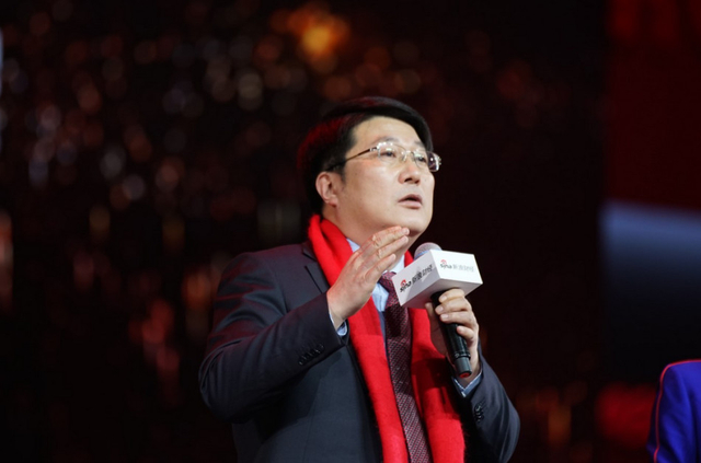 紫光集团董事长赵伟国发表演讲