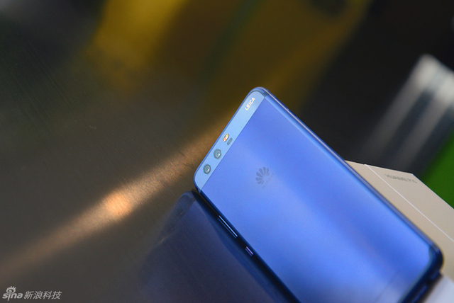 HUAWEI P10真机图赏 这次的配色是钻雕蓝