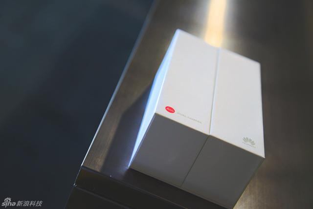 HUAWEI P10钻雕蓝真机图赏