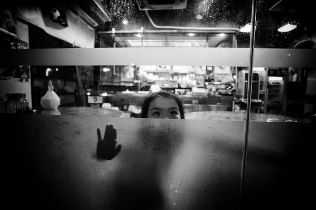 黑镜头：香港九龙的夜晚