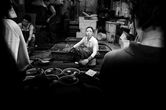 黑镜头：香港九龙的夜晚