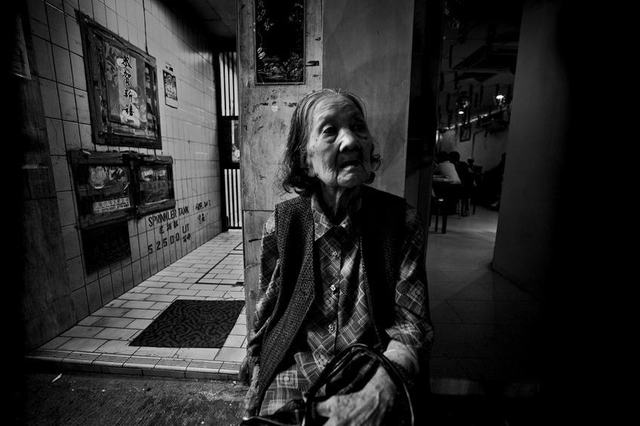 黑镜头：香港九龙的夜晚