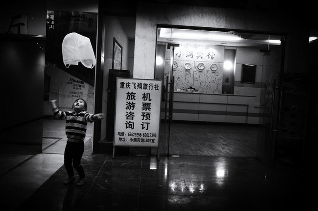 黑镜头：香港九龙的夜晚