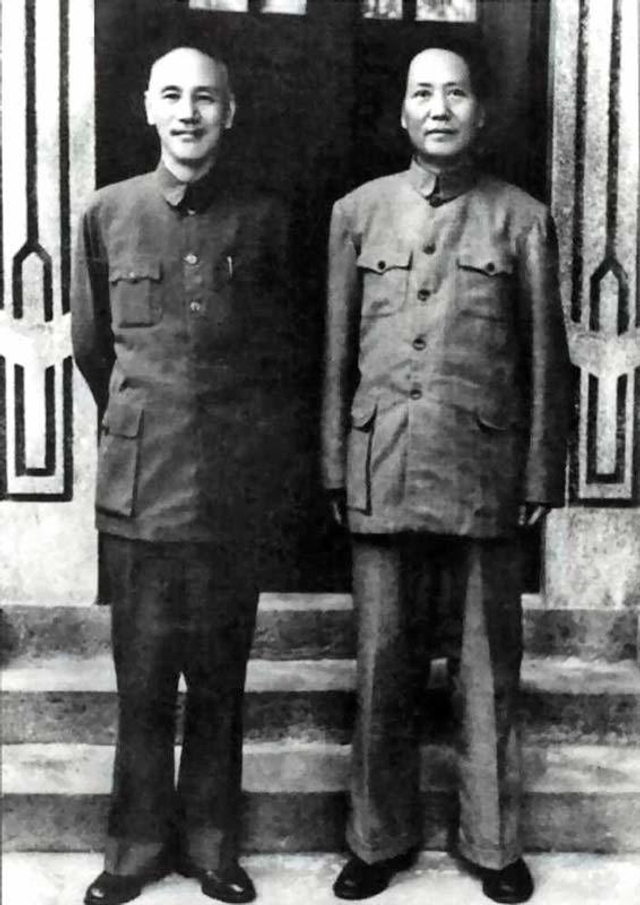 蒋介石从“一支烟”判定毛泽东是人中“龙虎”