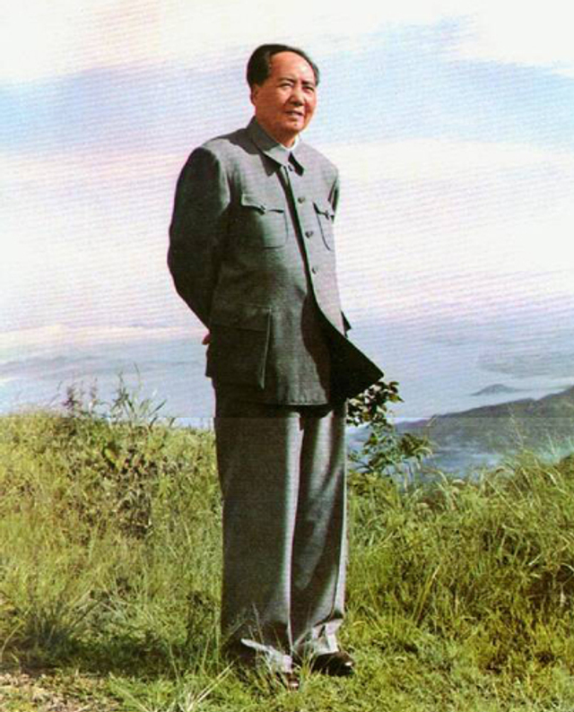蒋介石从“一支烟”判定毛泽东是人中“龙虎”