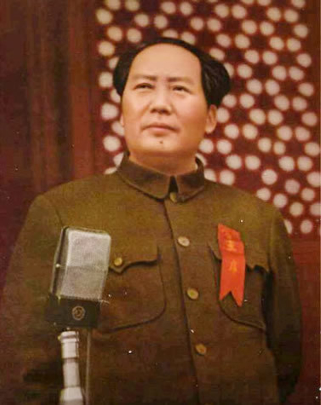 蒋介石从“一支烟”判定毛泽东是人中“龙虎”