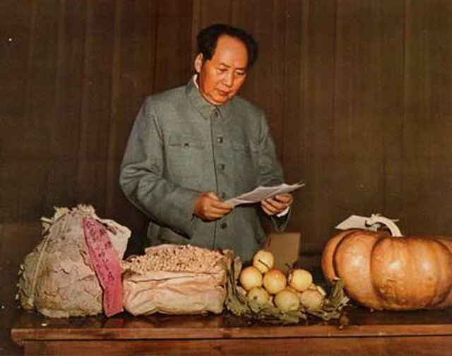 蒋介石从“一支烟”判定毛泽东是人中“龙虎”