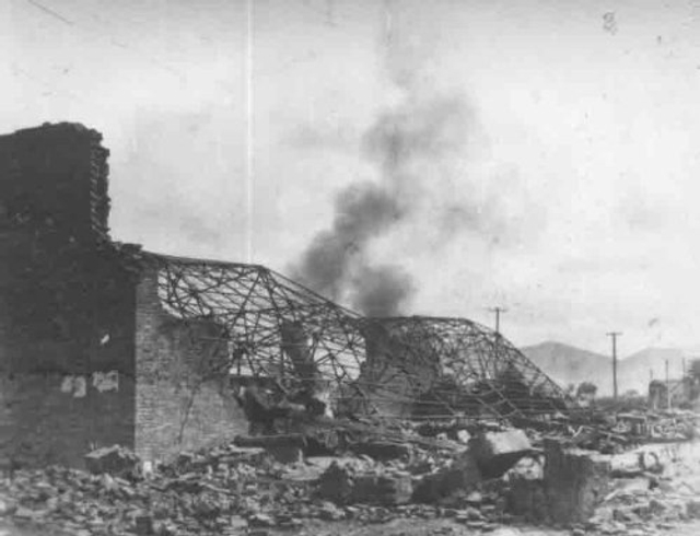 扒开记忆那层土：1976年唐山大地震现场照