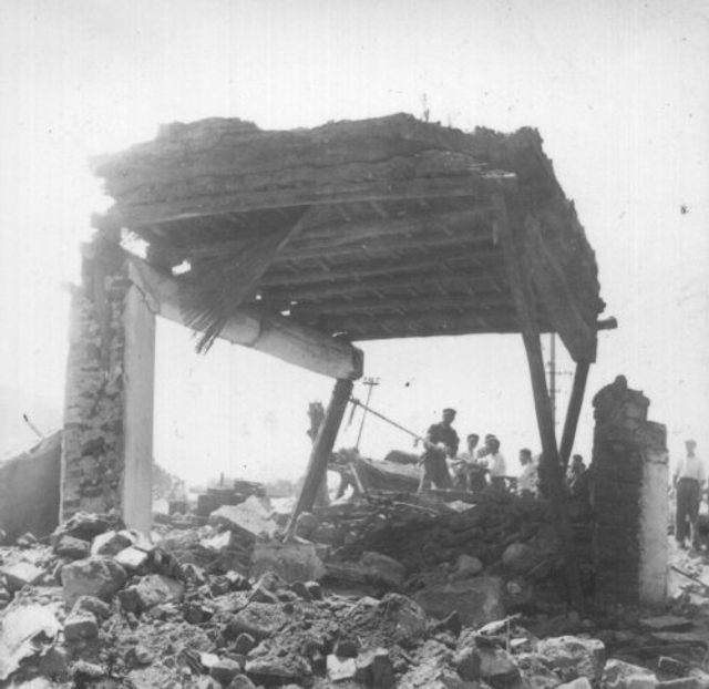 扒开记忆那层土：1976年唐山大地震现场照