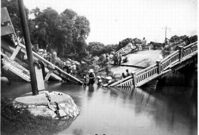 扒开记忆那层土：1976年唐山大地震现场照