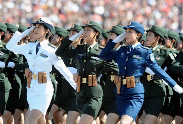 阅兵哪家强:各国阅兵旧照
