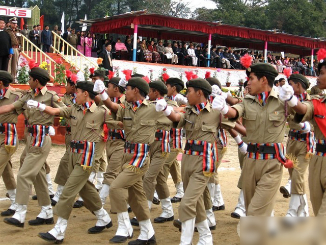 阅兵哪家强:各国阅兵旧照