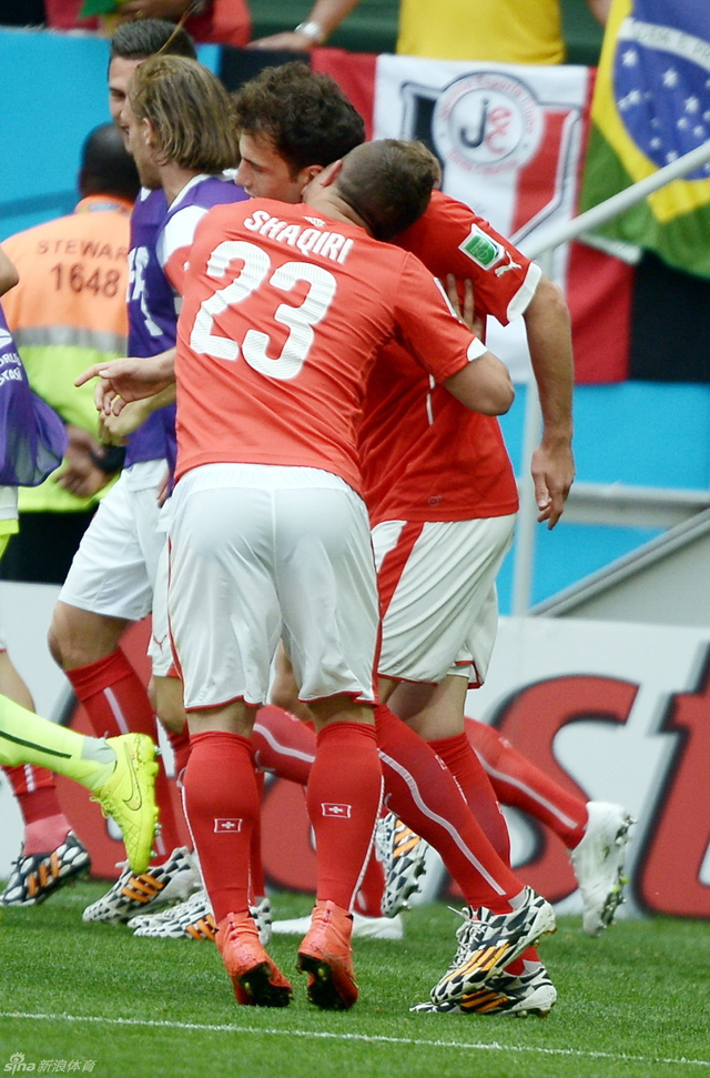 沙基里基情四射