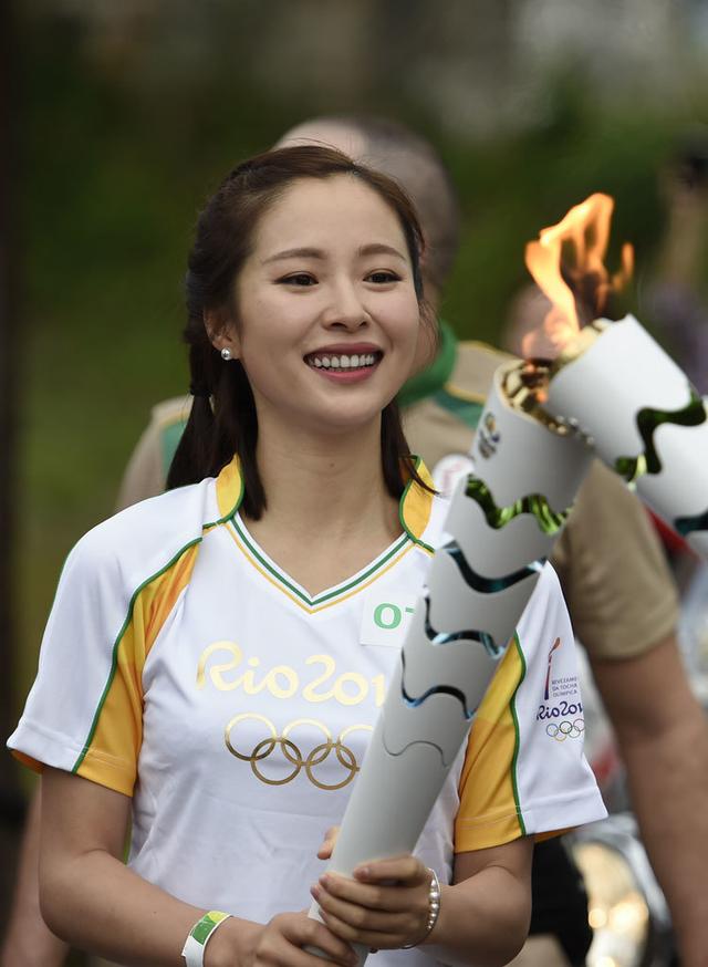 江一燕郎朗巴西传圣火