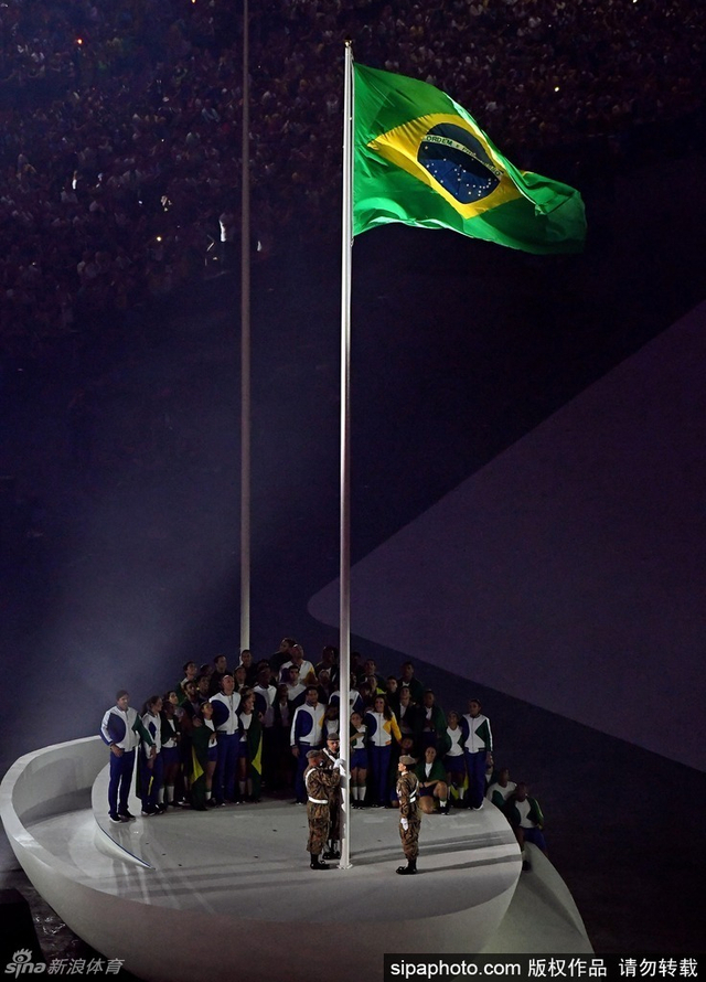 巴西国旗飘扬