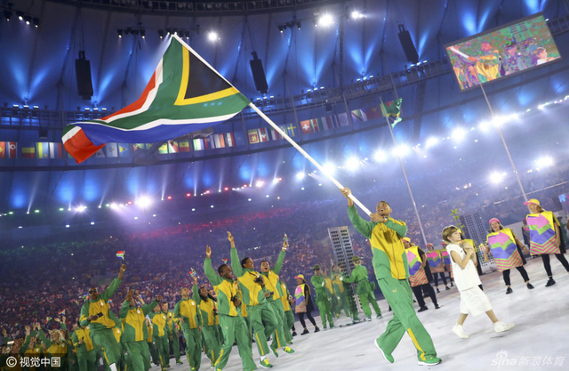 南非代表团入场