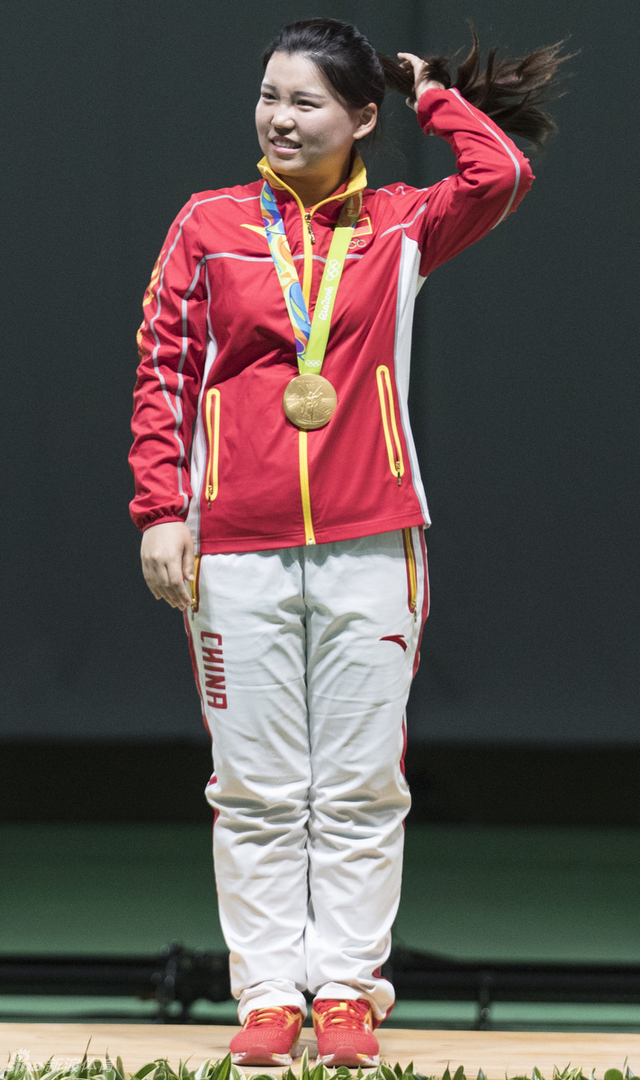 张梦雪登上奖台