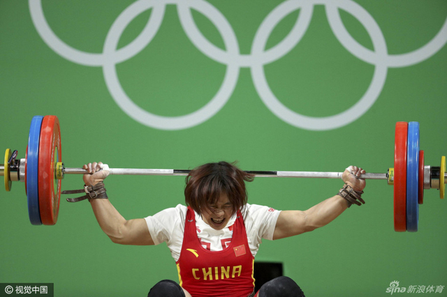 向艳梅被砸后脑