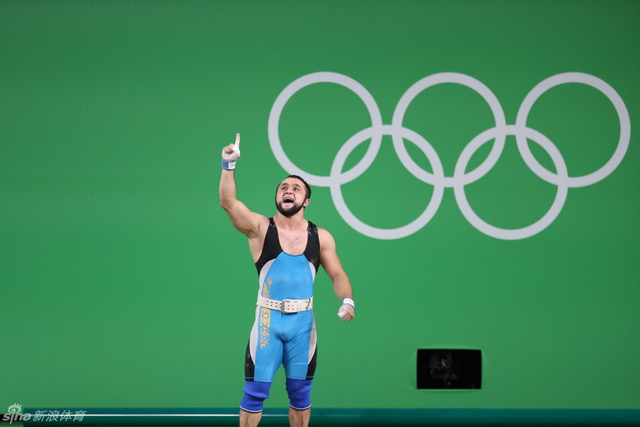 哈萨克斯坦选手拉希莫夫夺冠