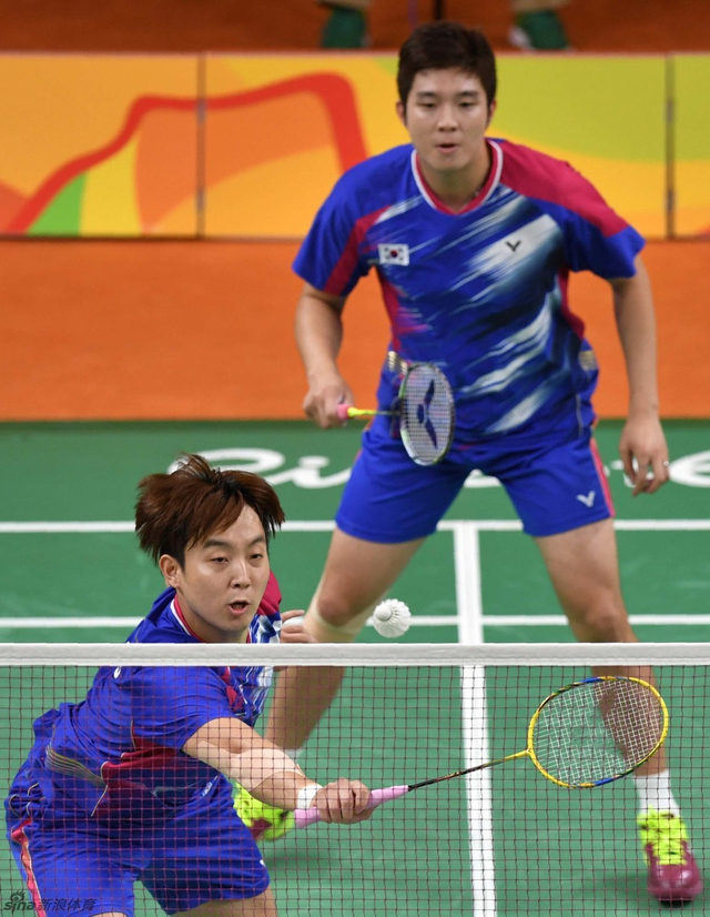 海峰张楠,在0-1落后,决胜局大比分落后的情况下逆转了韩国强敌金基正