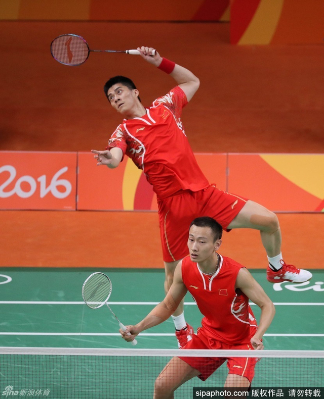 傅海峰后场防守