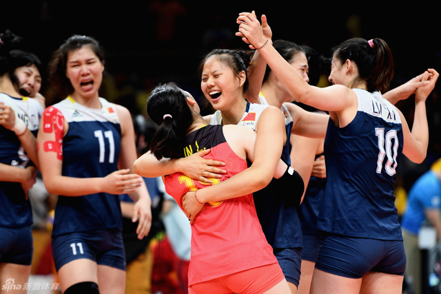 女排3-2逆转巴西进四强