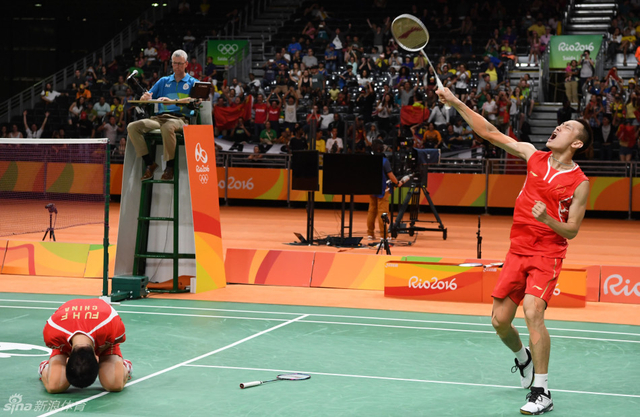 张楠、傅海峰庆祝