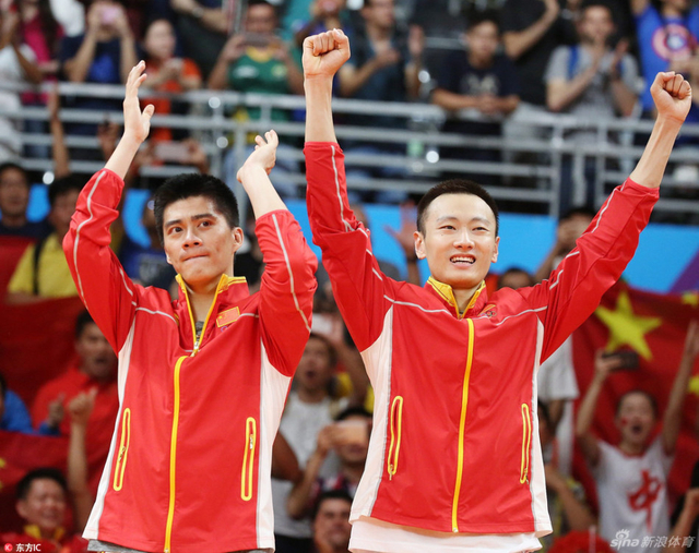 傅海峰/张楠夺金