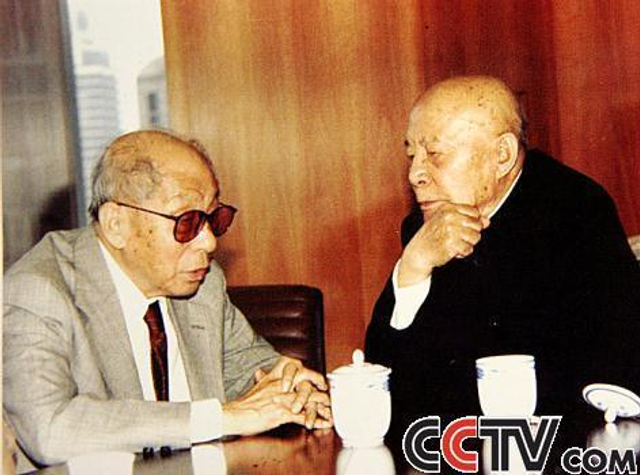 张学良与吕正操