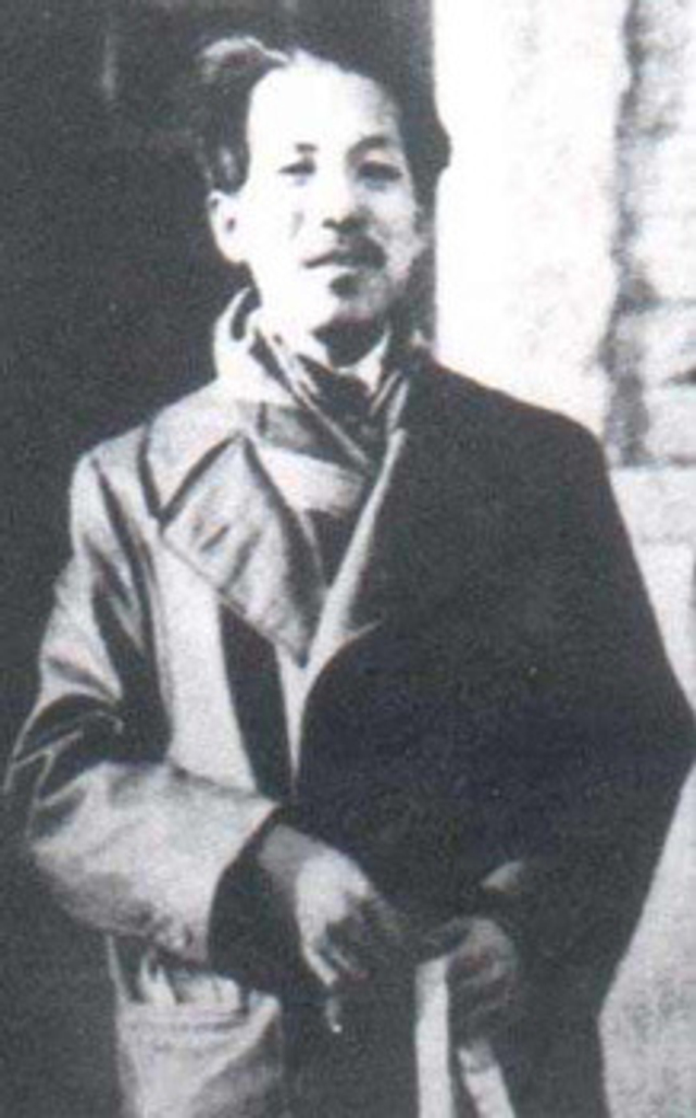 热河抗战失败，张学良引咎辞职后的留影