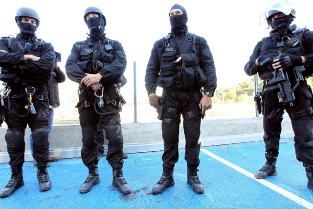 法国特种警察部队成员