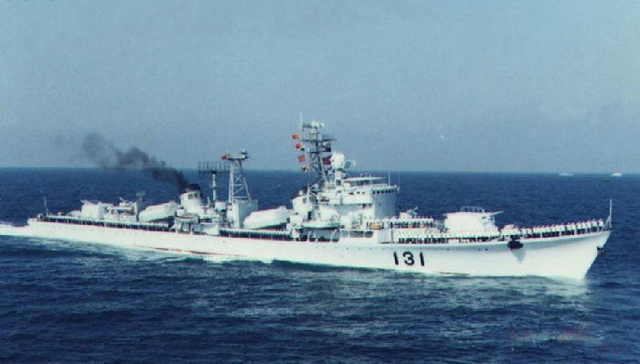 “南京”号属于最早的一批051型驱逐舰