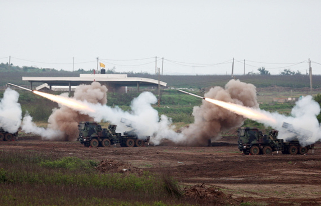 雷霆火箭炮齐射
