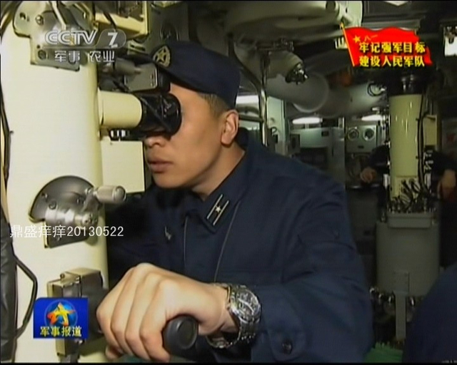 艇内战斗员作业