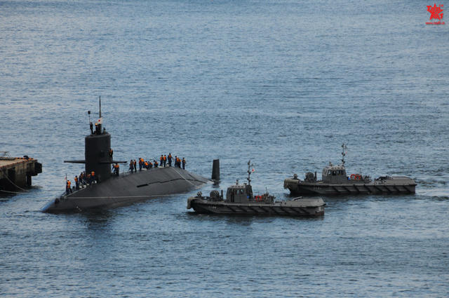 春潮级训练艇出海