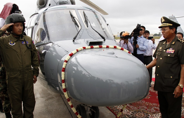 直9直升机交付现场