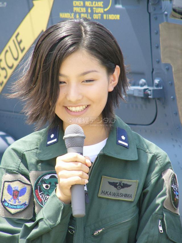 29 多國空軍女飛行員集體亮相,中國女飛長得都不錯!