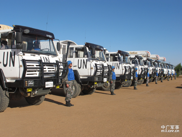 重型车辆部队受阅