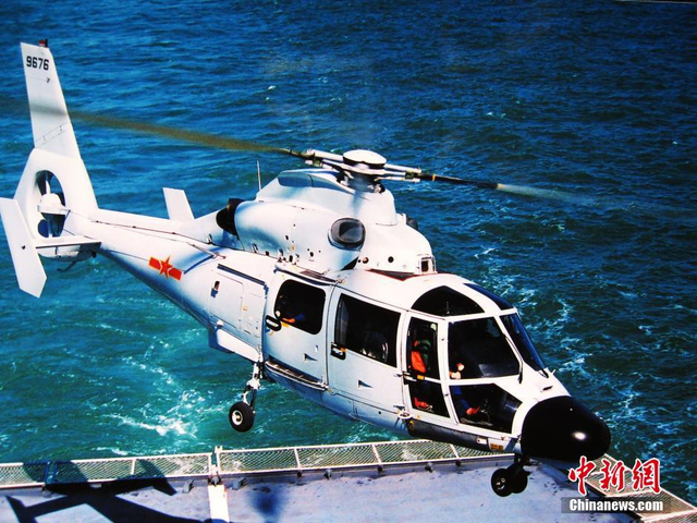 中国海军引进的法国“黑豹”舰载直升机