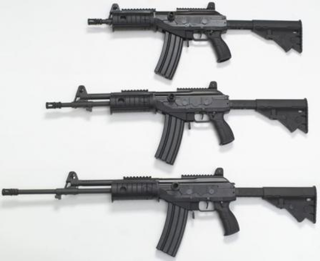伽利尔5.56型ACE从上-下为21型、22型、23型