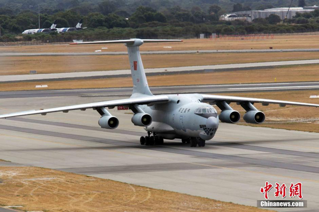 3月26日中午，中国伊尔-76回程停泊珀斯机场
