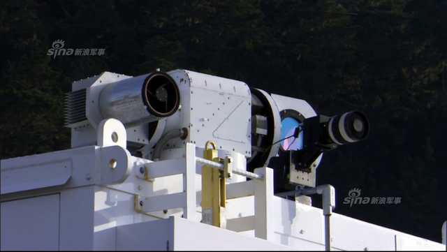 激光炮在搜寻目标