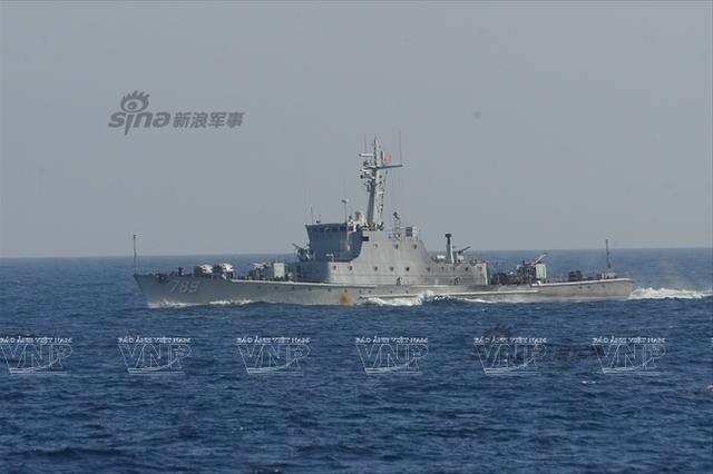 我战舰南海配合海警执法