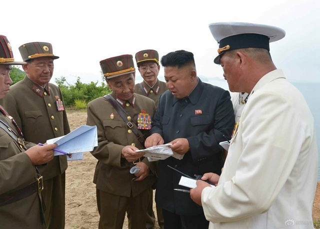 金正恩指导朝鲜海陆空三军联合登岛演习
