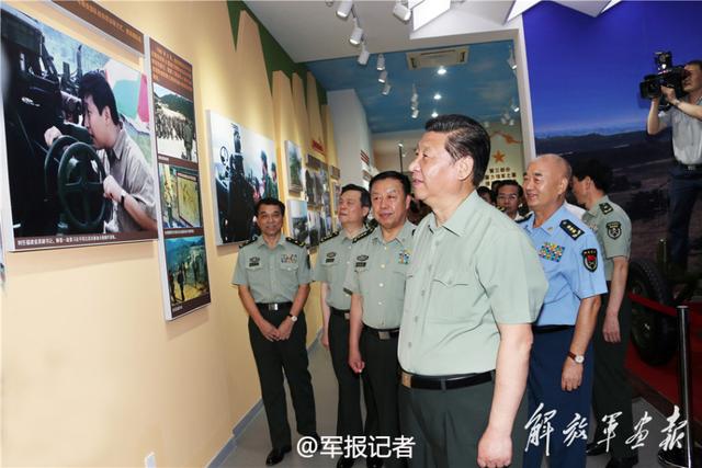 习近平慰问驻福建部队